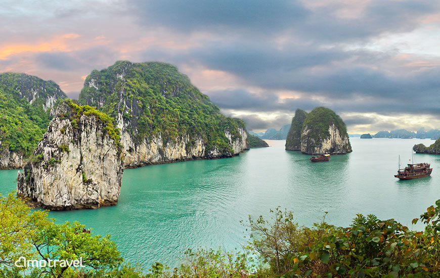 Baia Di Halong Vietnam Amo Travel Italiano